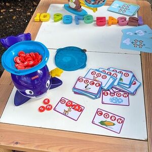 Educational Fisher-Price Spout + Spell Whale Learning Game